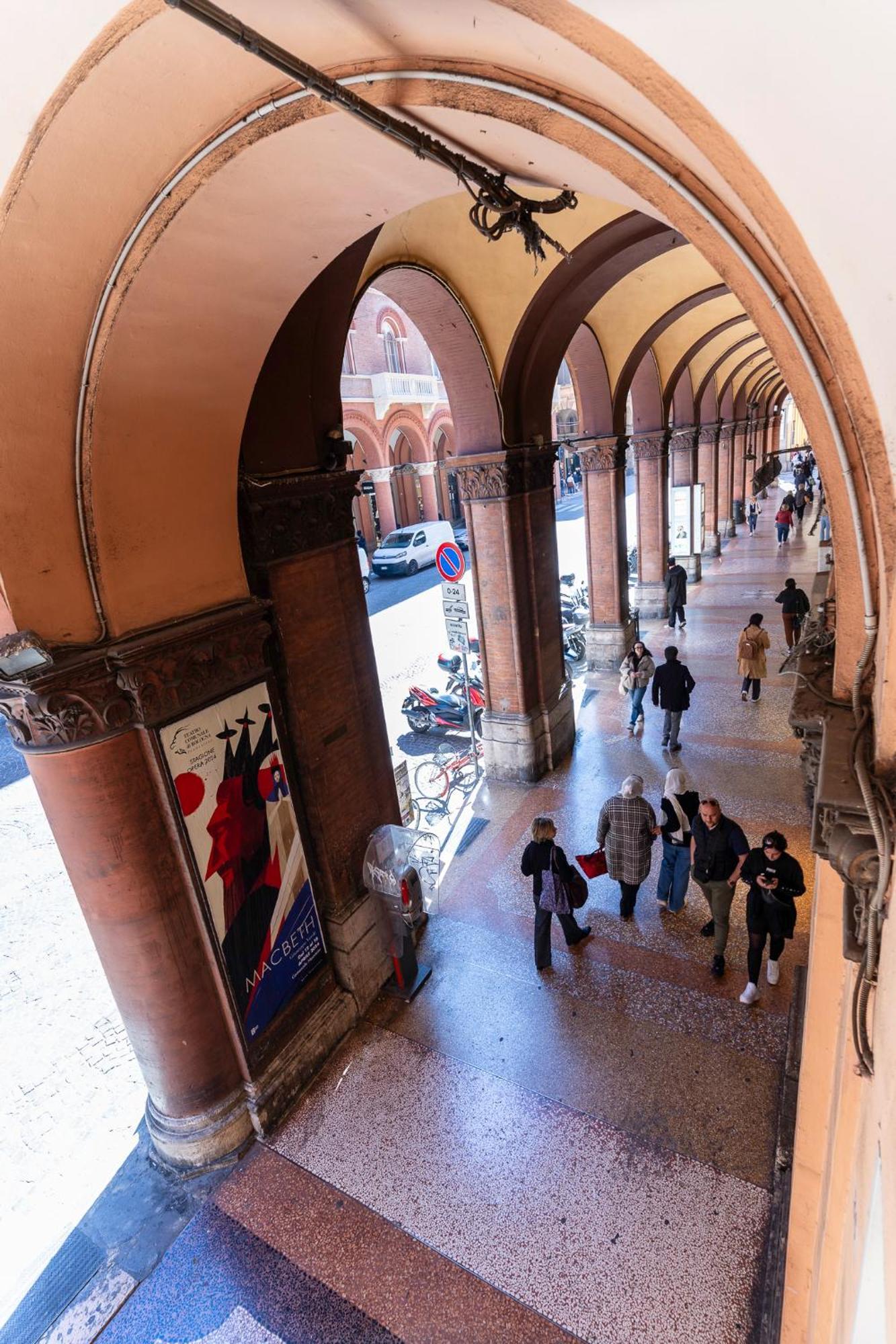 Matildeland Appartamento Centro Storico - Via Indipendenza Bologna Exterior foto